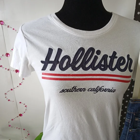 HOLLISTER easy embroidered graphic tee **eco-friendly** - Picture 7 of 7